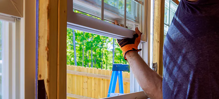 >Bay Window Curtain Rail Track in Royal Palm Beach, FL